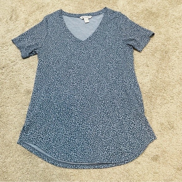 Athleta Blue Leopard Breezy V-neck Modal T-Shirt Size S - Picture 5 of 12